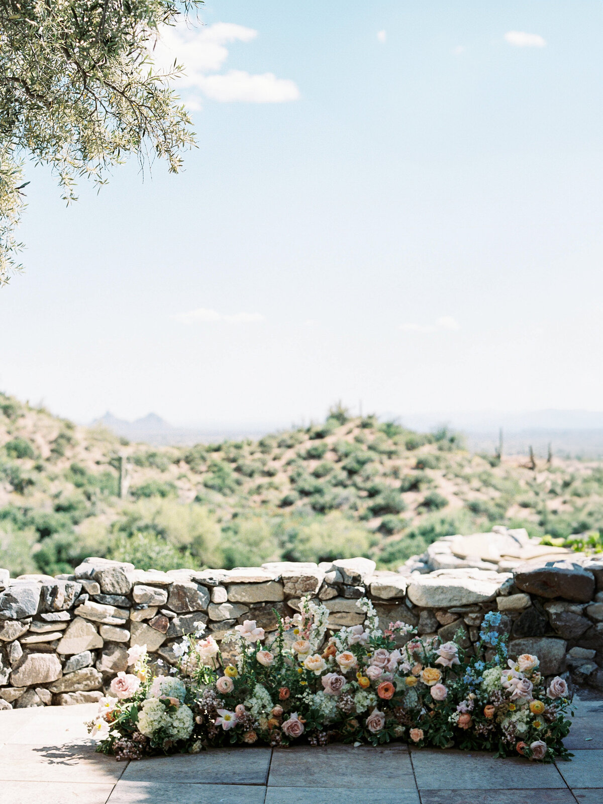 scottsdale-wedding-ceremony-flower-arch
