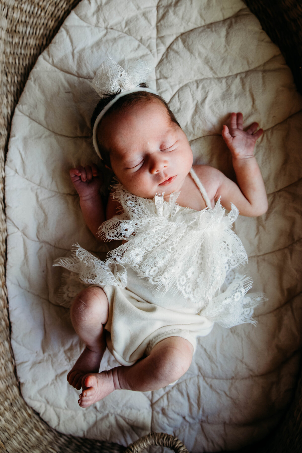 Mount Prospect Lifestyle Newborn Photographer-  Pugliese Twins -12