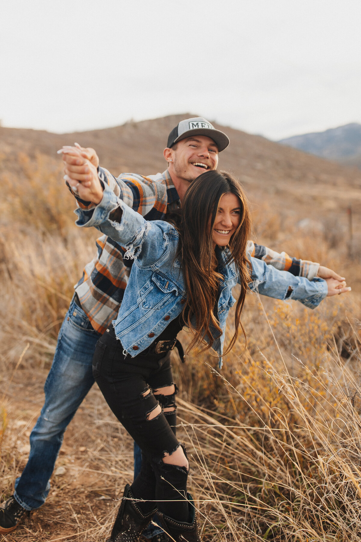 colorado-engagement-couples-session-photographer-bingham-hill-fort-collins-fall-14