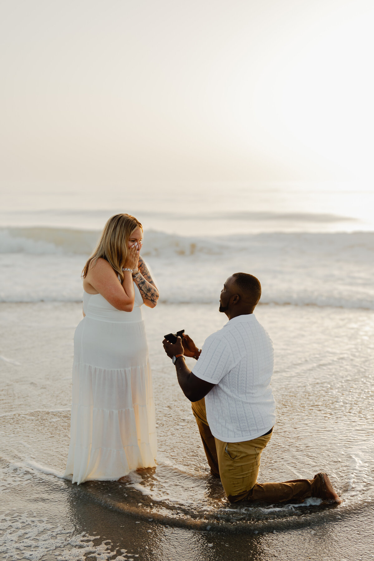 alohaubreyphoto_surpriseengagement_beach_photography-2