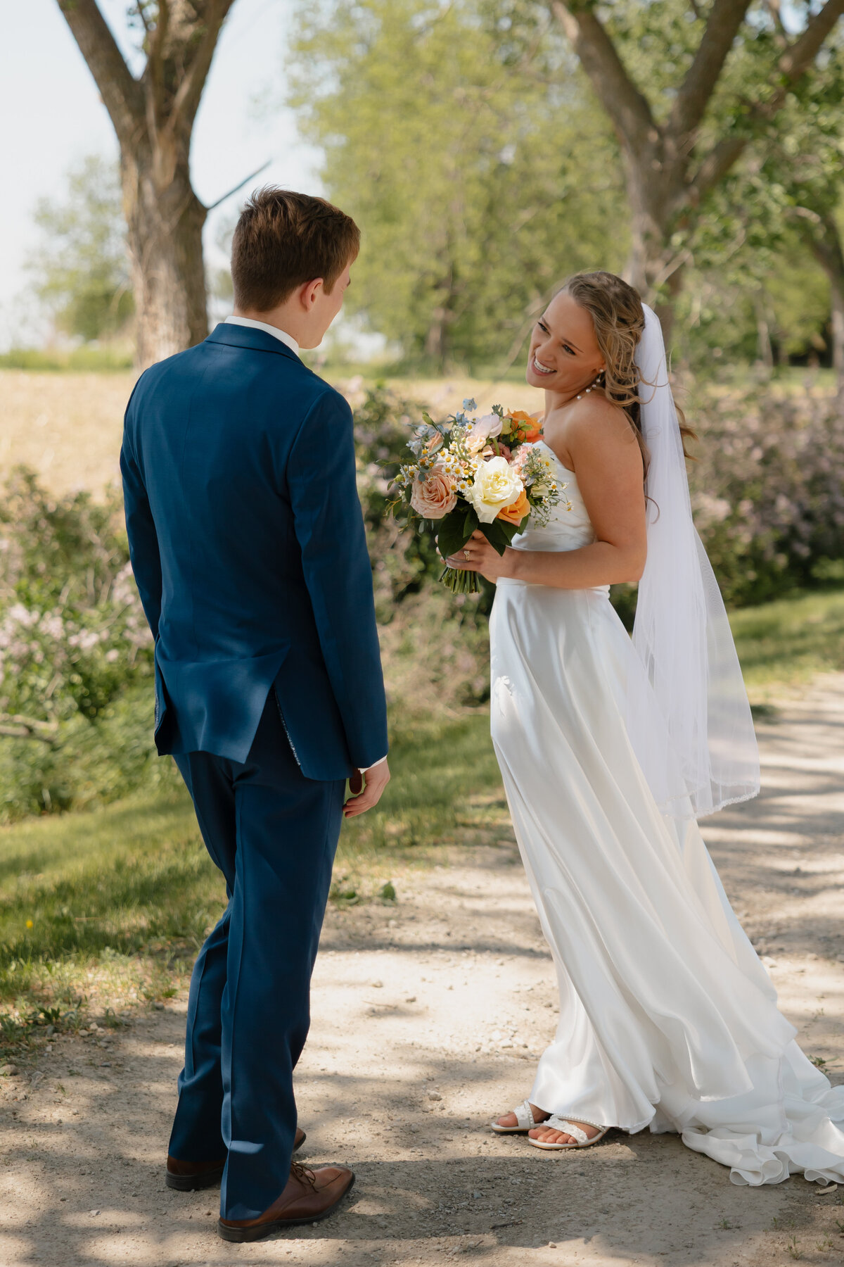 Sydney and Brant's Rustic Midwest Wedding Photography-154