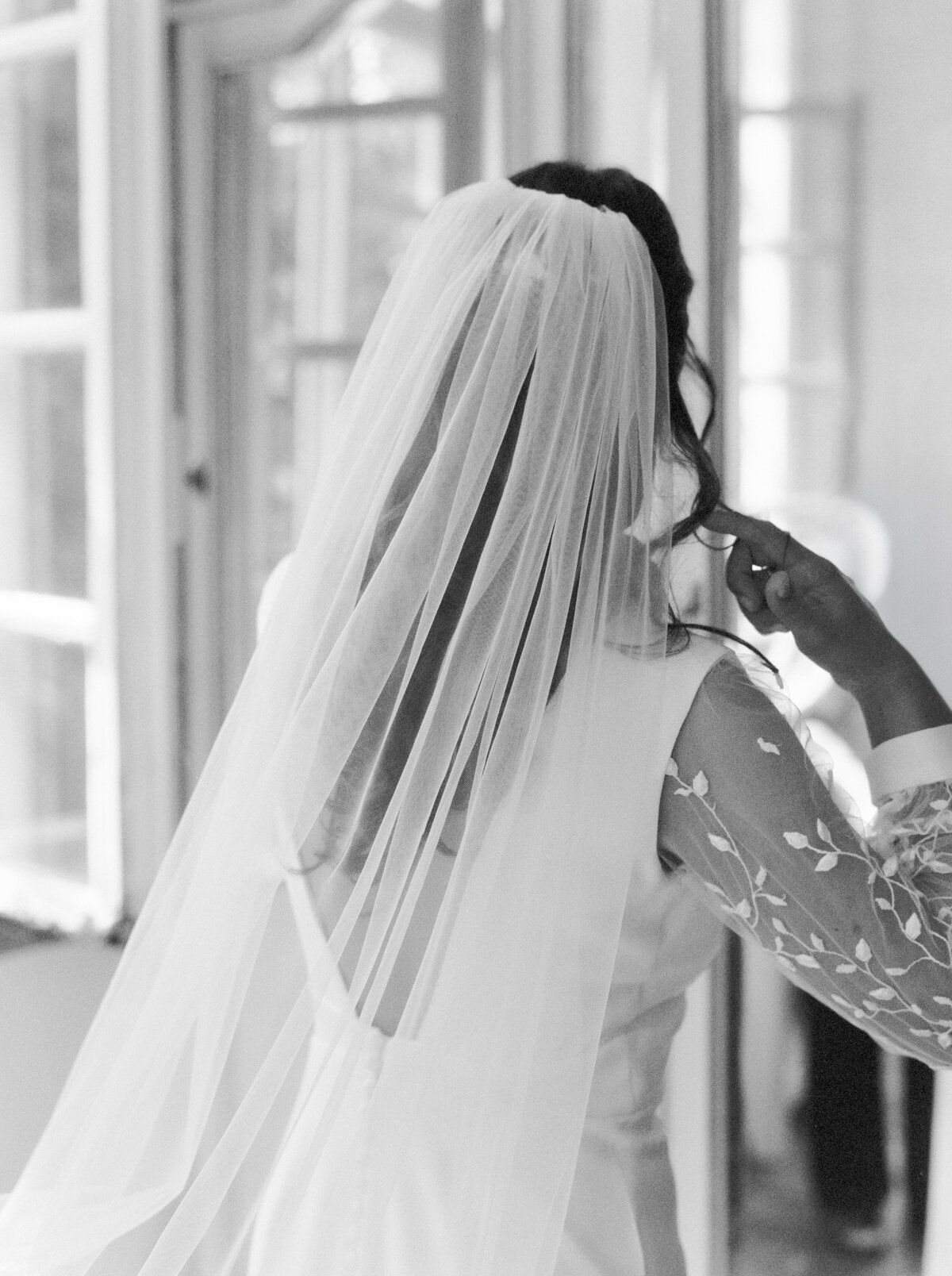 45-Olivia_Poncelet-Film-Photographer-Mariage-Chateau-de-la-Rocq-RH-WEB-72