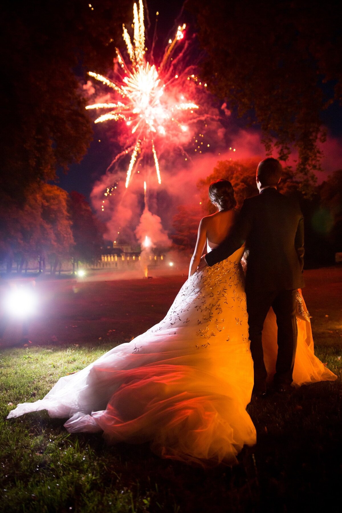 chateau-de-chantilly-luxury-wedding-phototographer-in-paris (15 of 59)