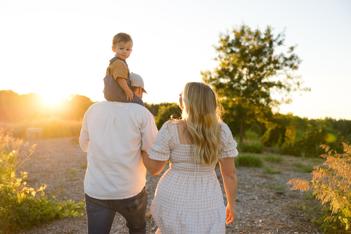 Lubeley-family-Will-DeGraw-Clever-Disarray-20