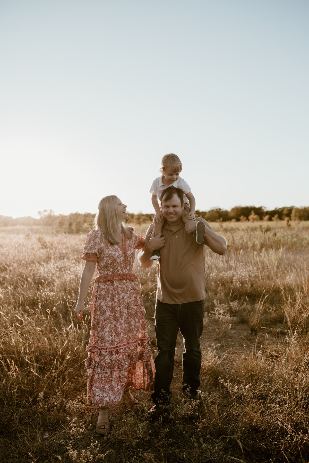 J'nessa Albrecht Photography Golden Hour Family Session