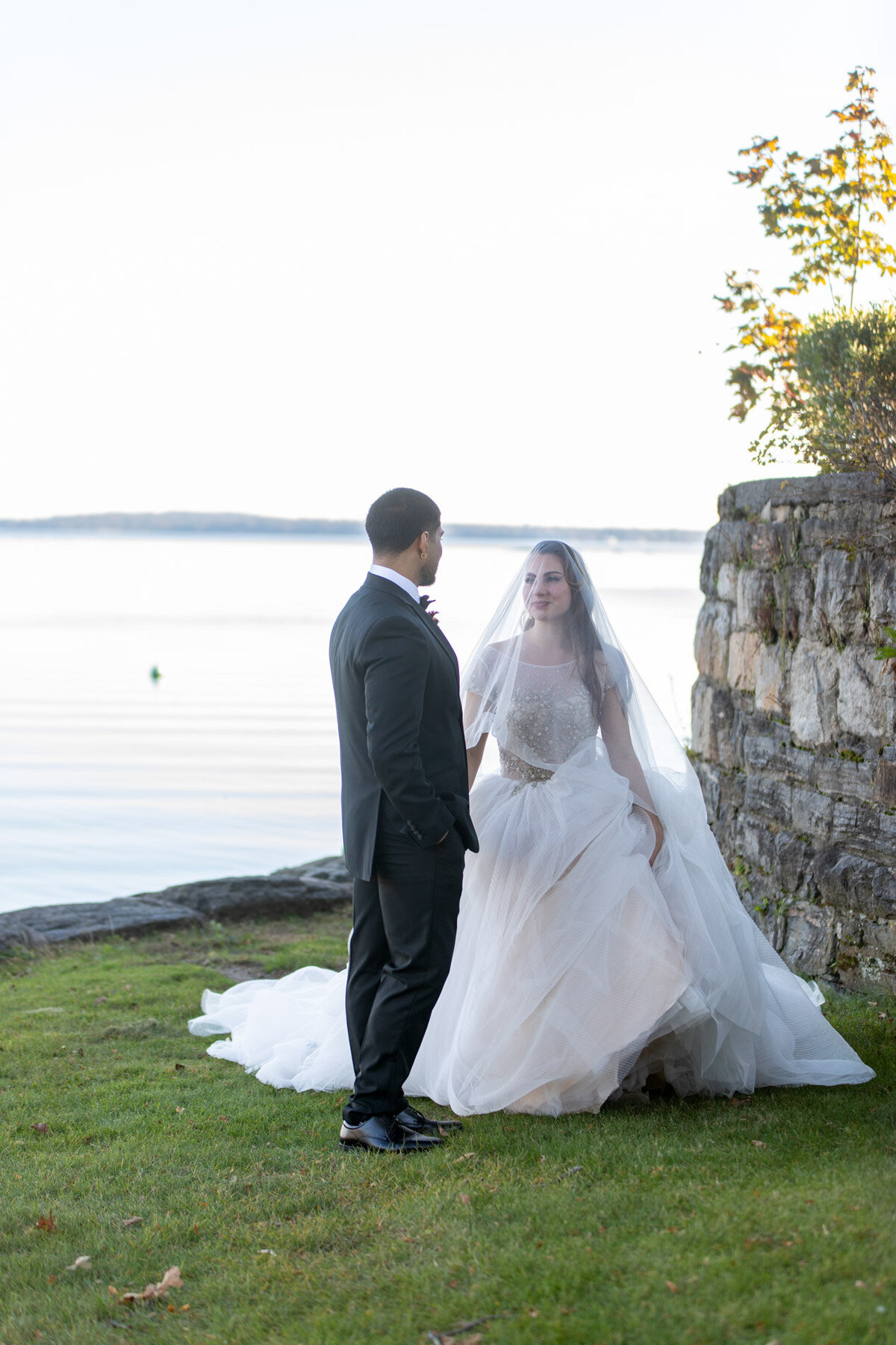 mamaroneck beach and yacht club wedding photography in long island new york city-24