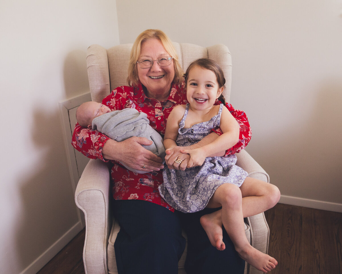 Lindsay-wilson-photography-in-home-newborn-38