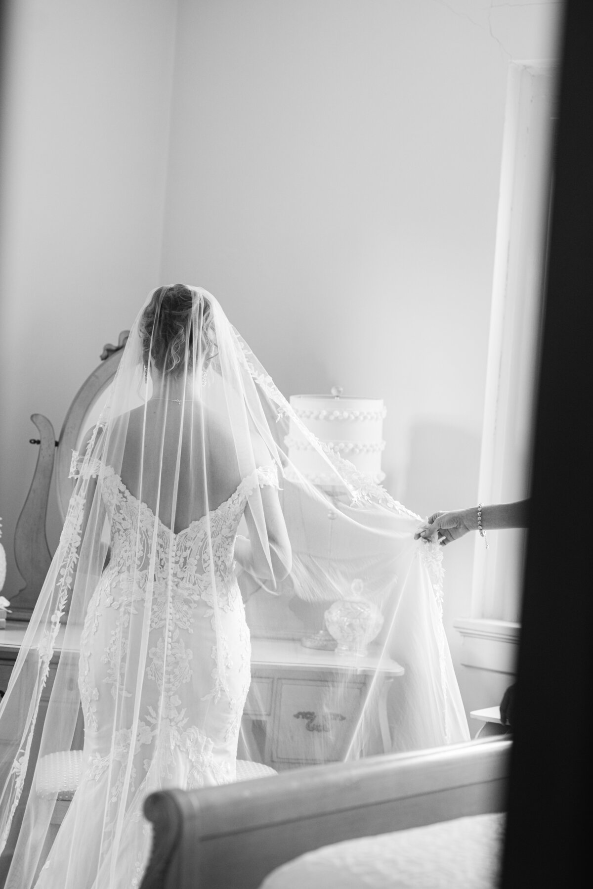 Classic-Catholic-Wedding-Bridal-Party-Springfield-Illinois11