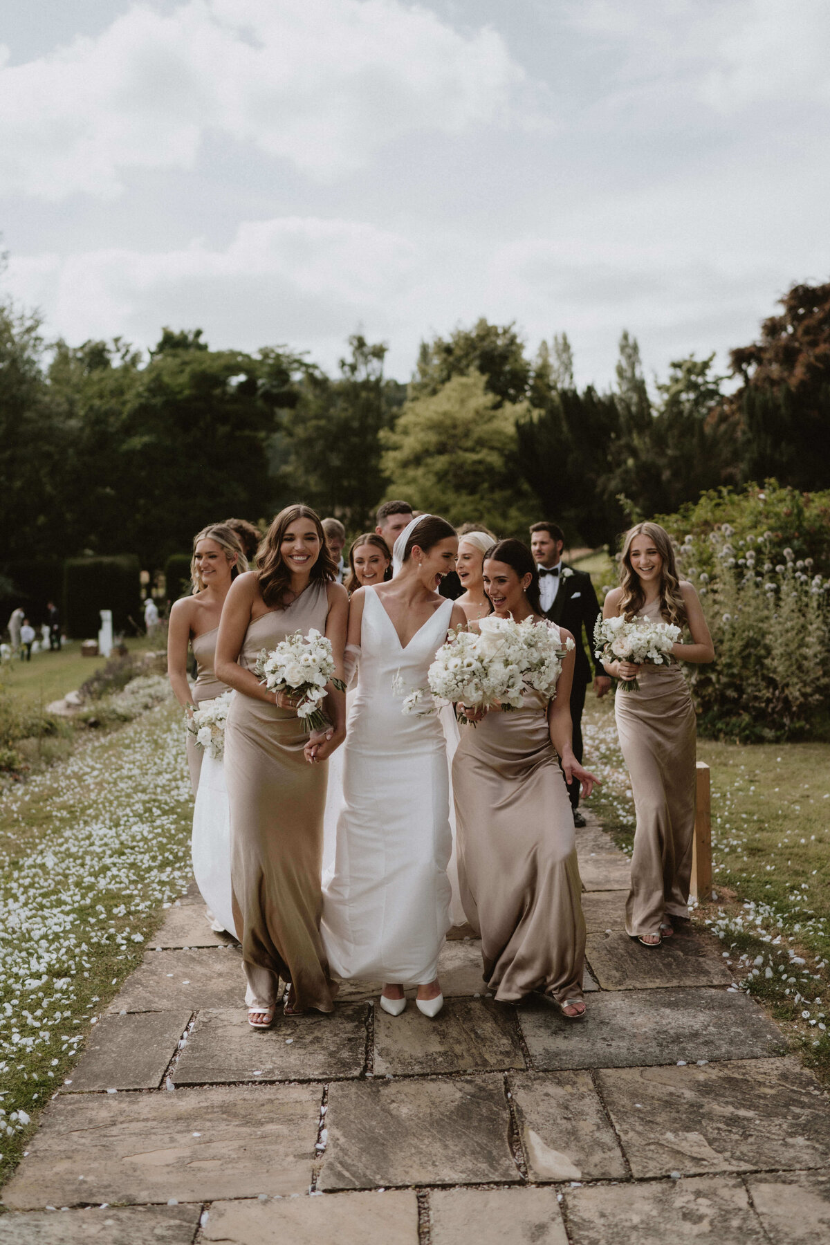 Izzy-and-James-Brinsop-Court-Wedding-Flowers-Issy-And-Bella-Florist-Herefordshire-Danielle-and-Steve25