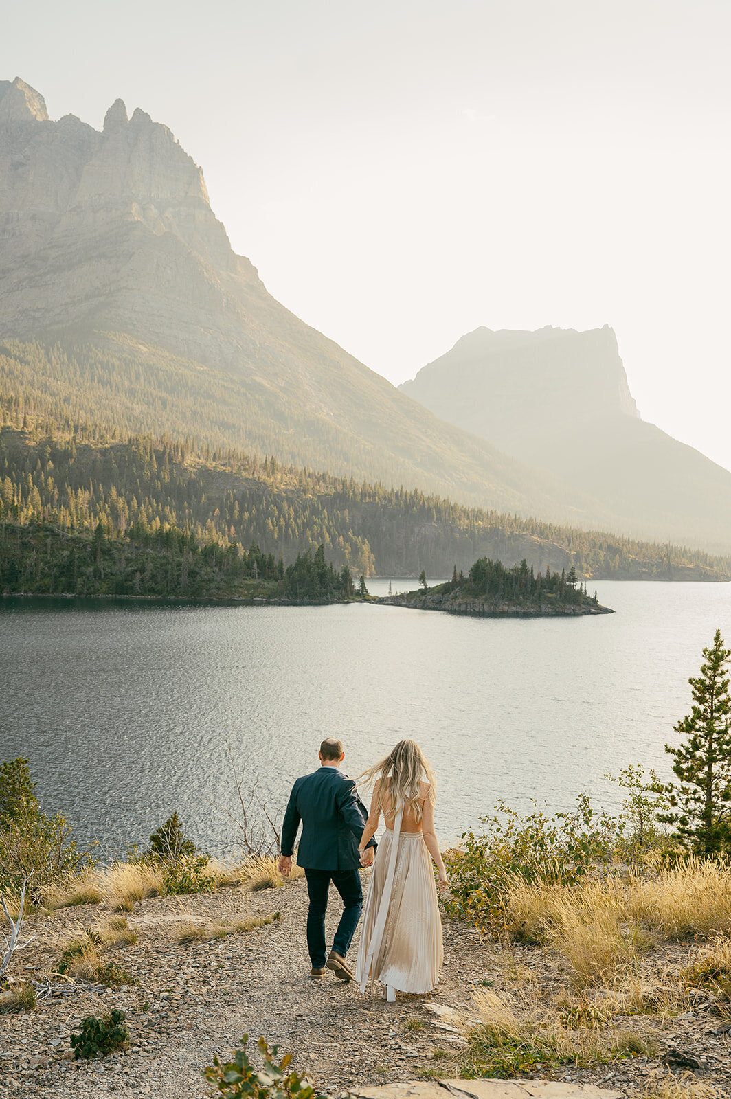 vintage-hollywood-glacier-national-park-elopement-presley-gray-photo1004