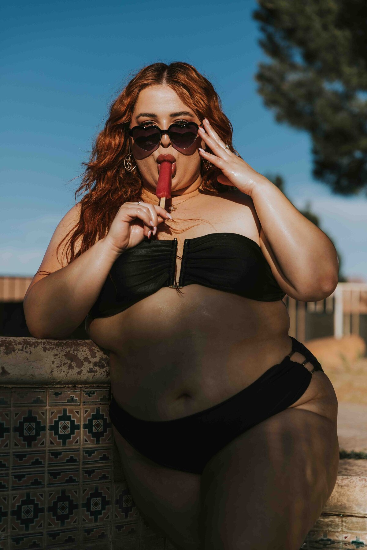 Pool boudoir shoot with popcicles