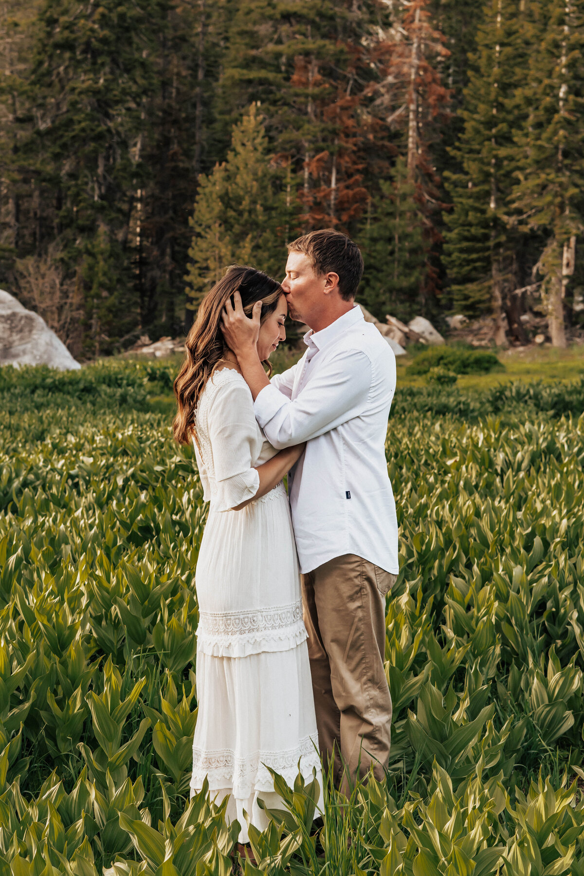 Heather-Aleen-photography-Reno-2022-Donner-Lake-Engagements-3