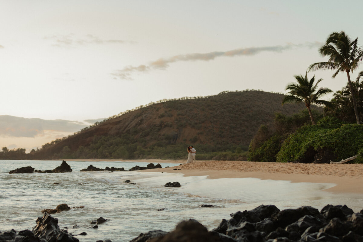 Andrea-Renato-Engagement-Hawaii-2024-by-Emilie-Blanc-3