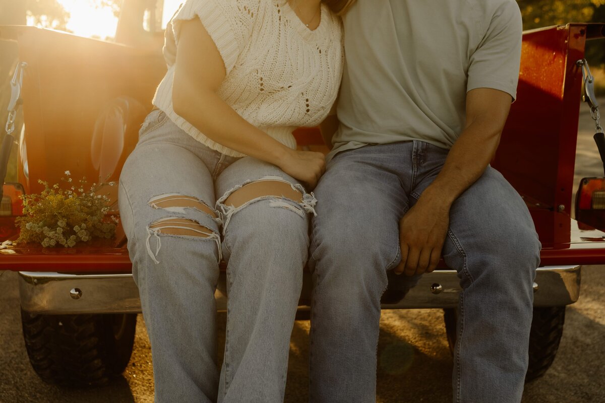 whimsical-wildflower-engagement-16