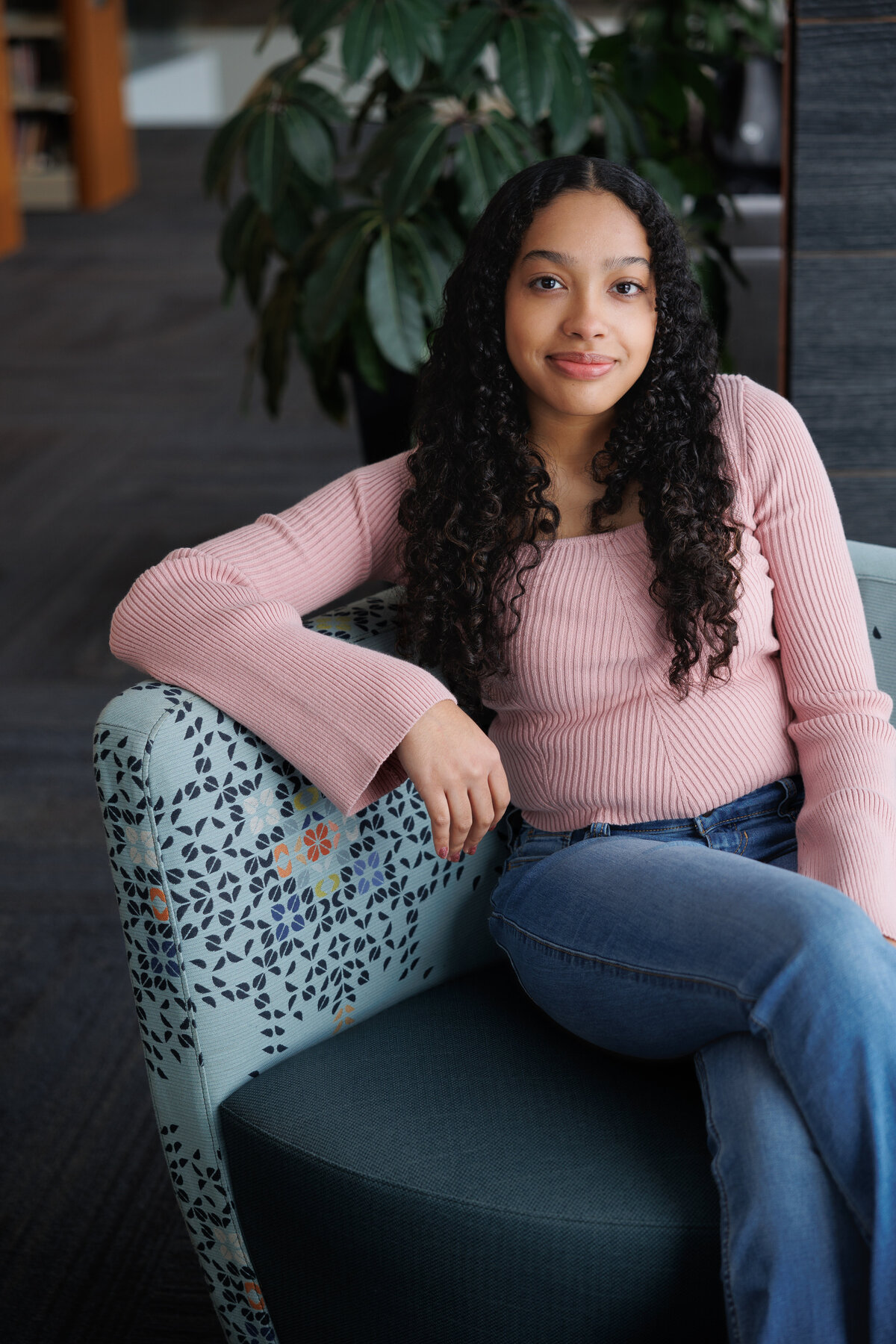 Highschool-senior-photo-Flint-Library-Michigan
