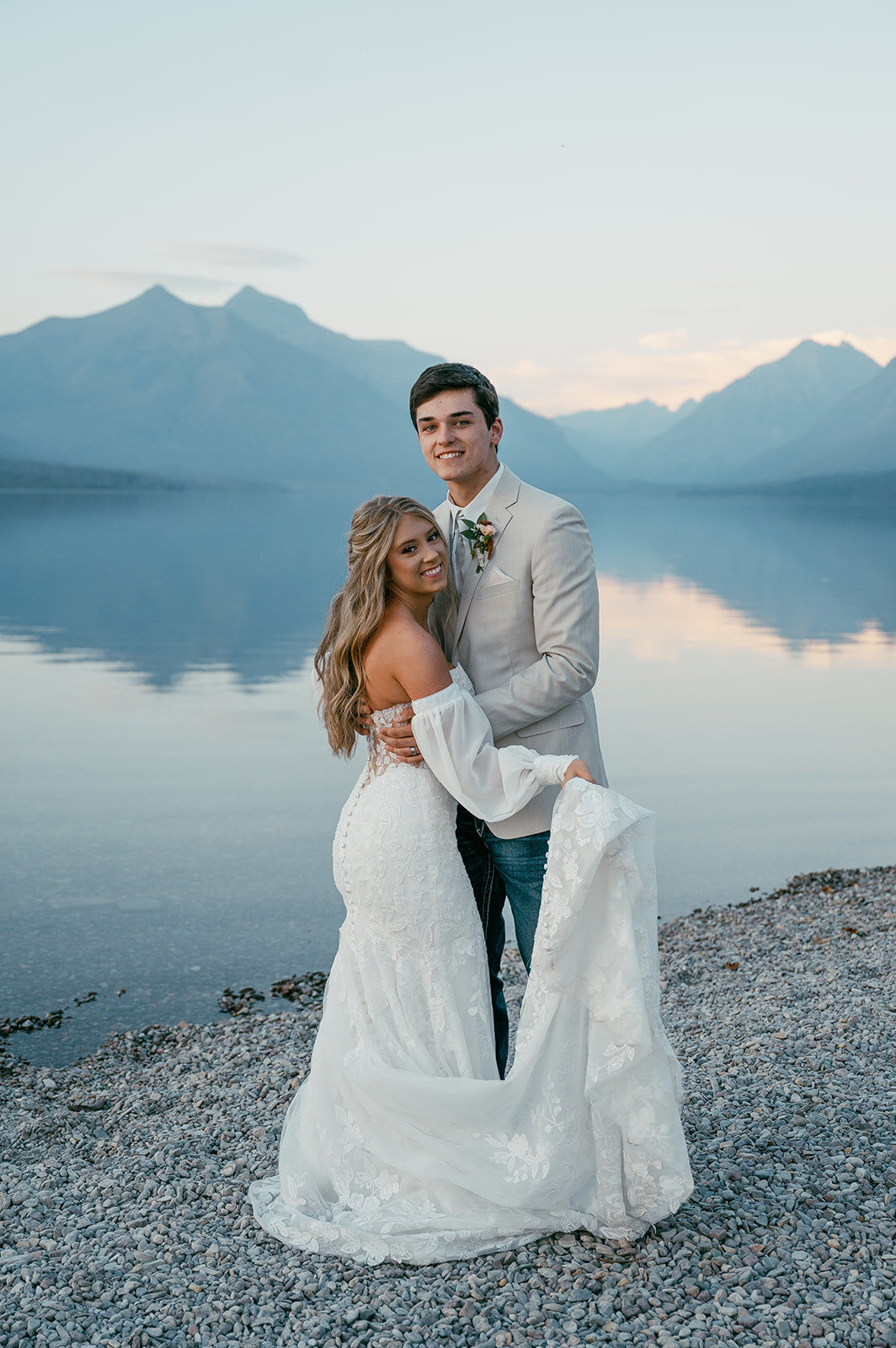 presley-gray-photo-glacier-national-park-elopement-7985