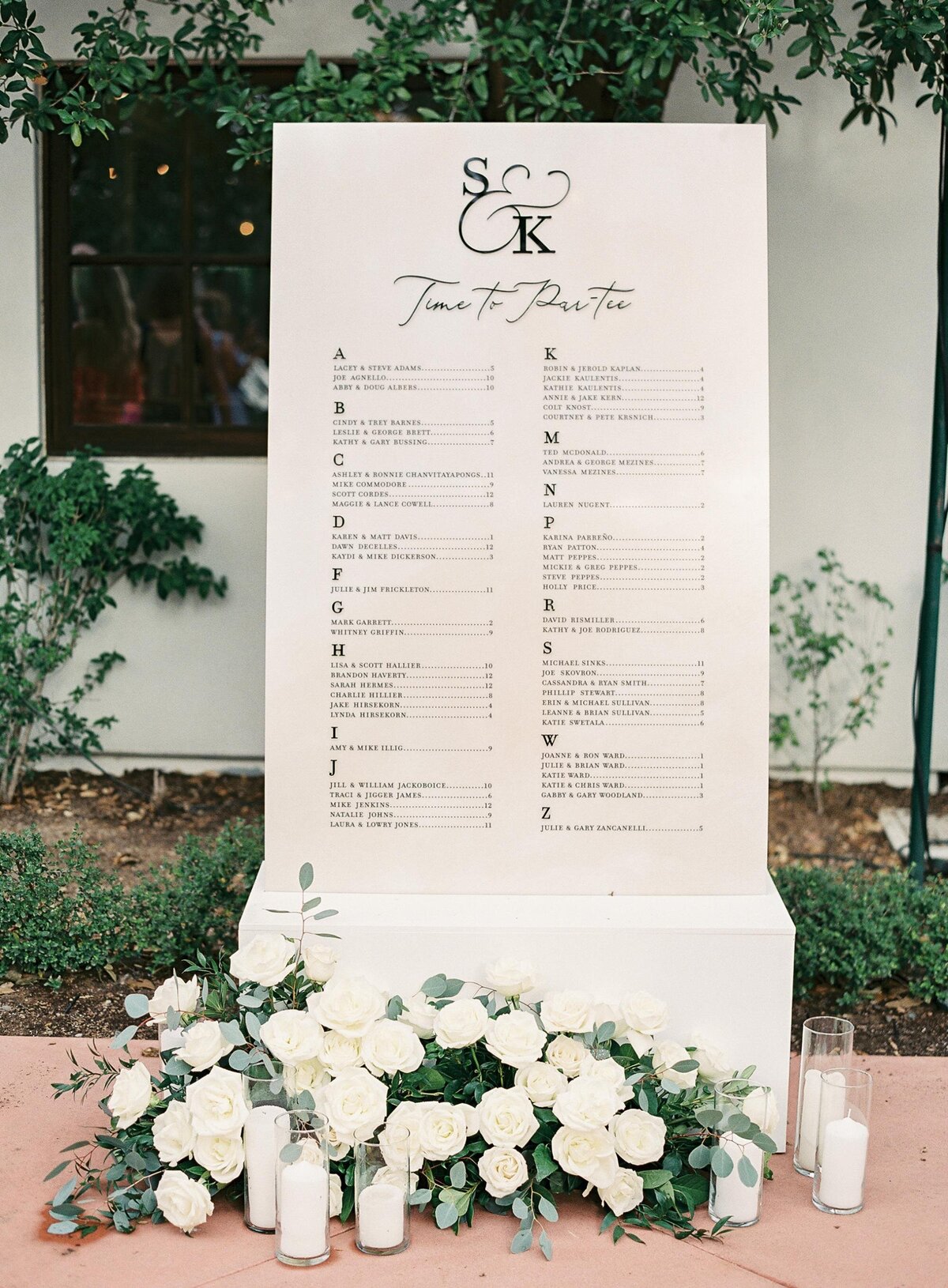 elegant-monogram-wedding-seating-chart