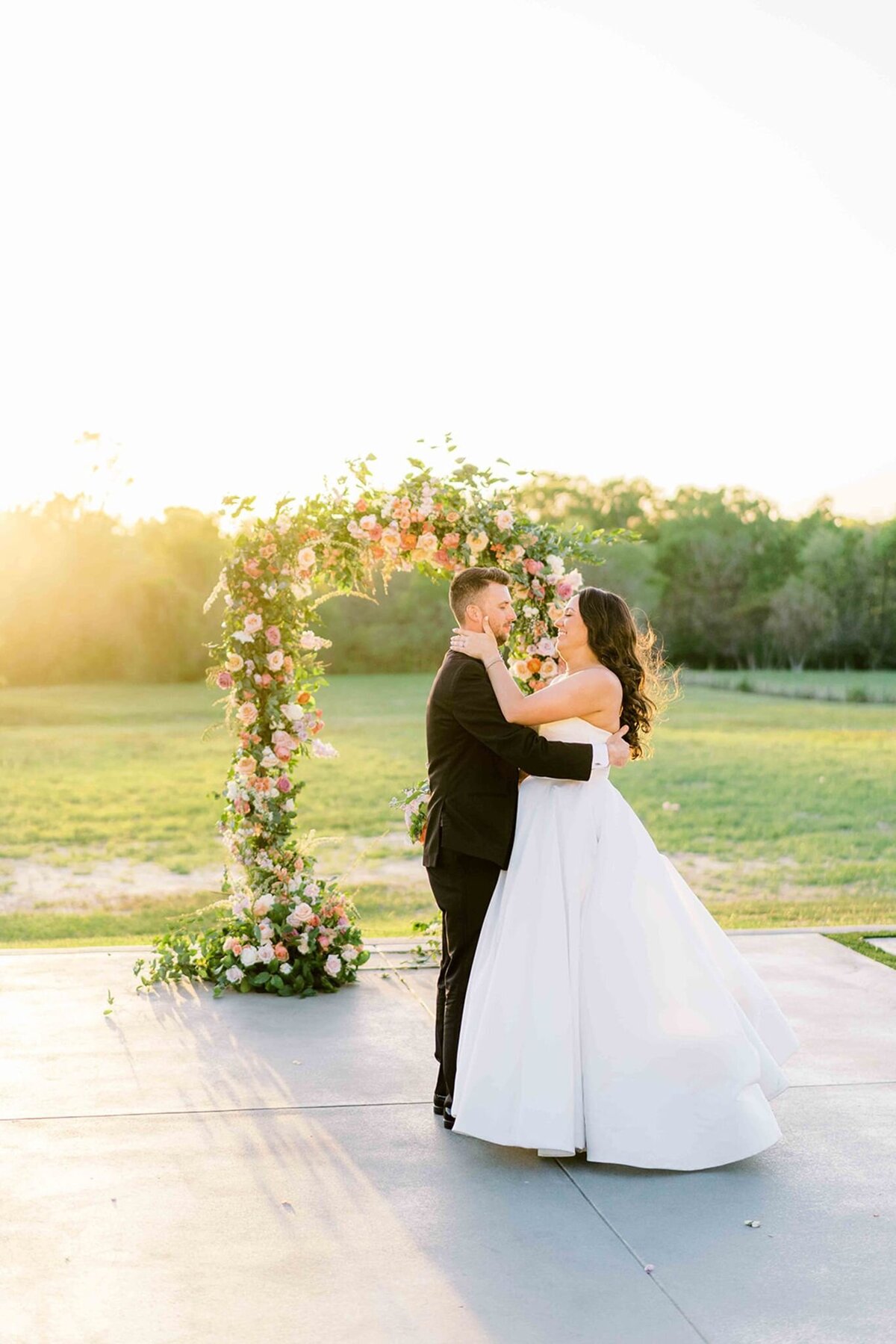 texas-sunset-wedding-flowers-tamara-menges-designs-67