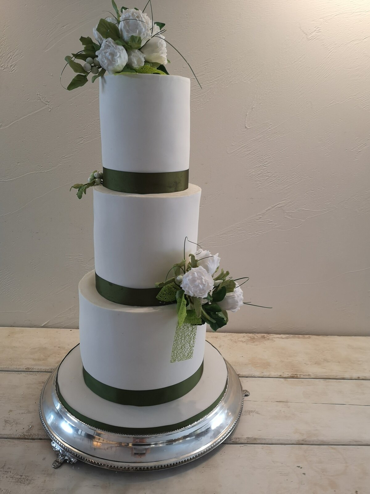 poppy_wedding_cake