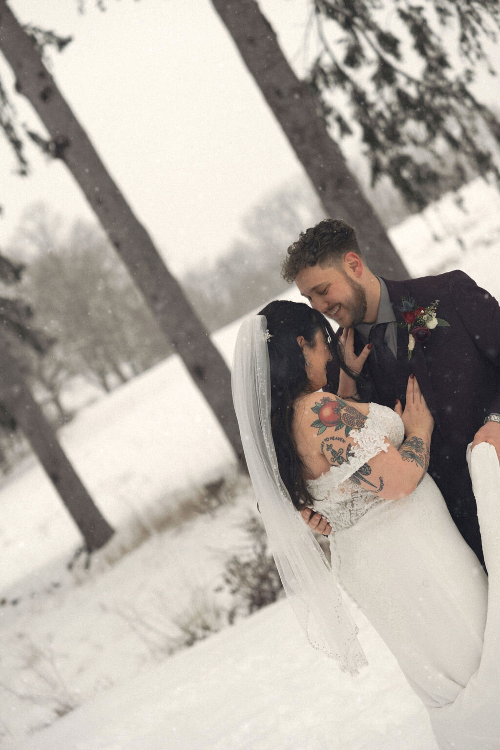 Intimate Wedding and Elopement Photographer52