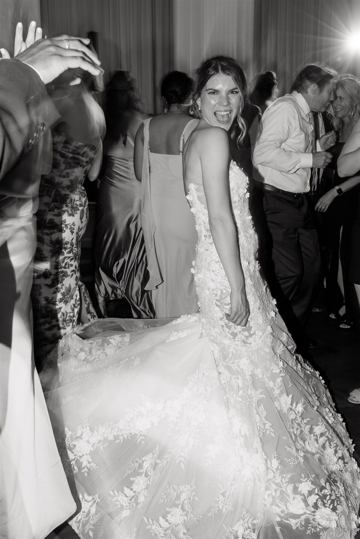 ballroom-at-the-ben-wedding-863