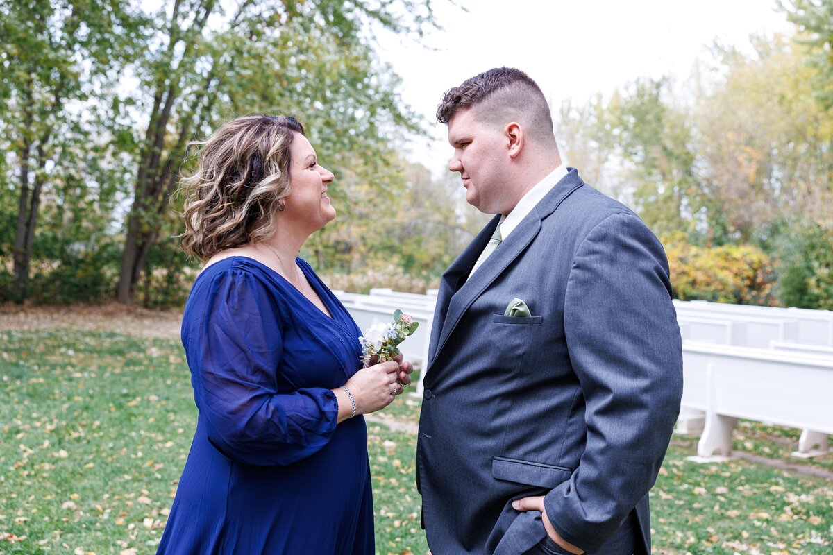 15-RaeganLiam-Wedding-Photographer-St-Cloud-Brainerd-MN-MindiJenningsPhotography