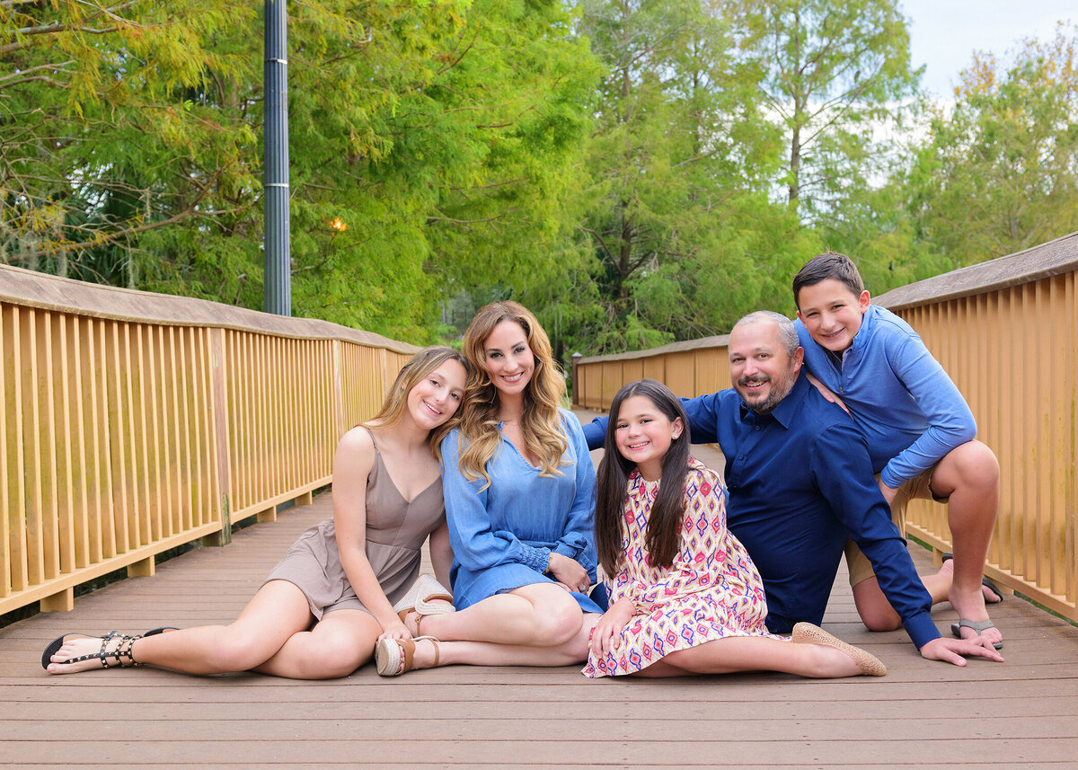 Caneza_Family_2022_22R4 copy