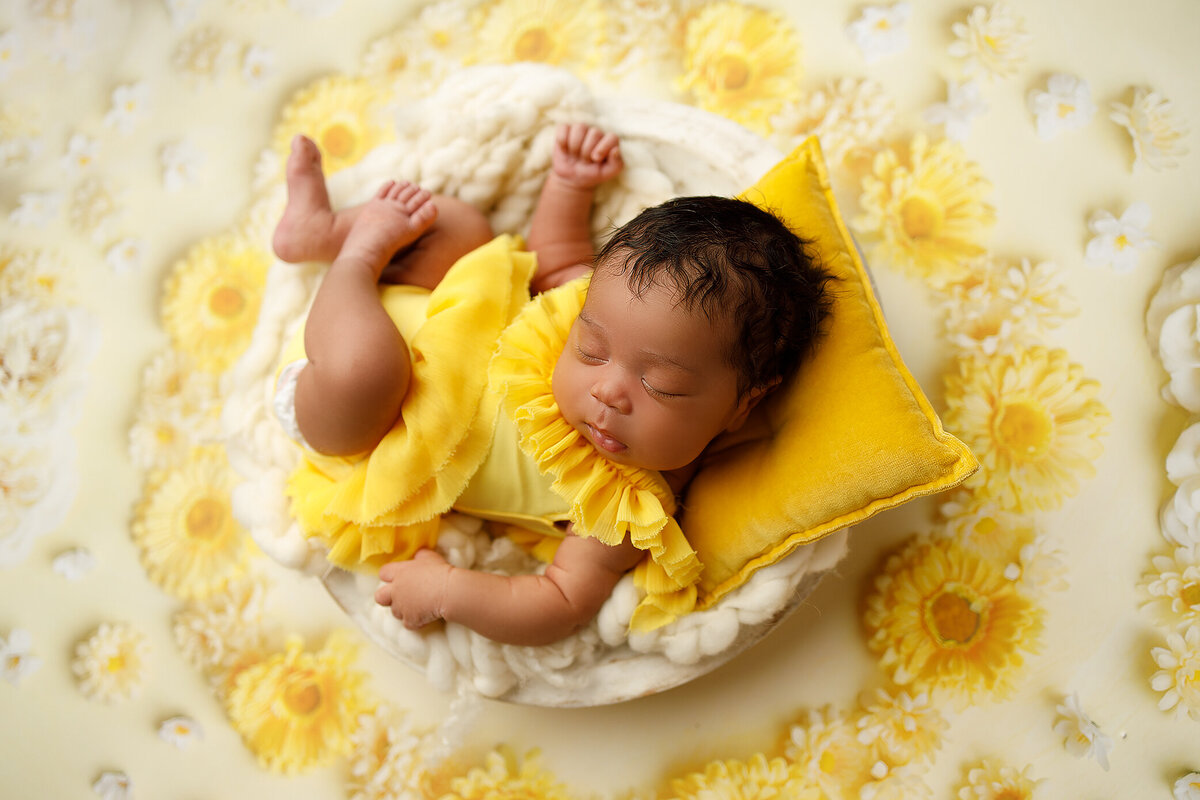 McDonough newborn photographer, Atlanta Newborn Photographer, Fayetteville newborn Photographer, Peachtree city newborn photographer, Hampton ga newborn photographer, marietta ga newborn photographer