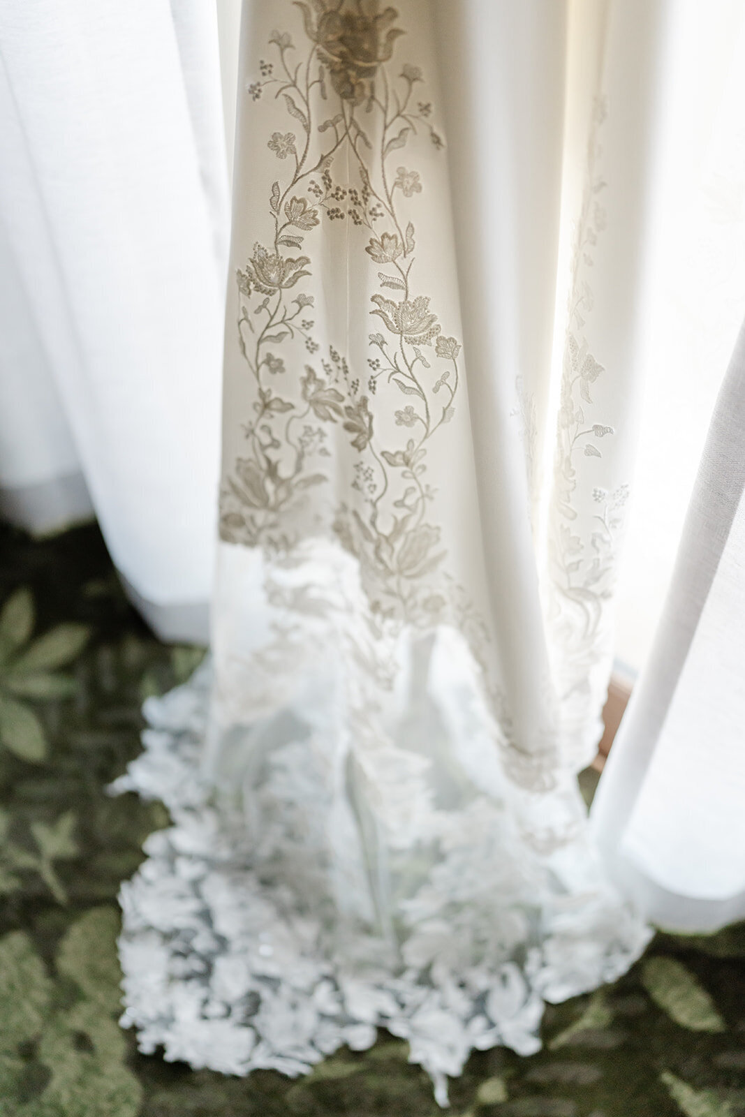 montage-deer-valley-summer-park-city-utah-wedding-logan-walker-425L-0083