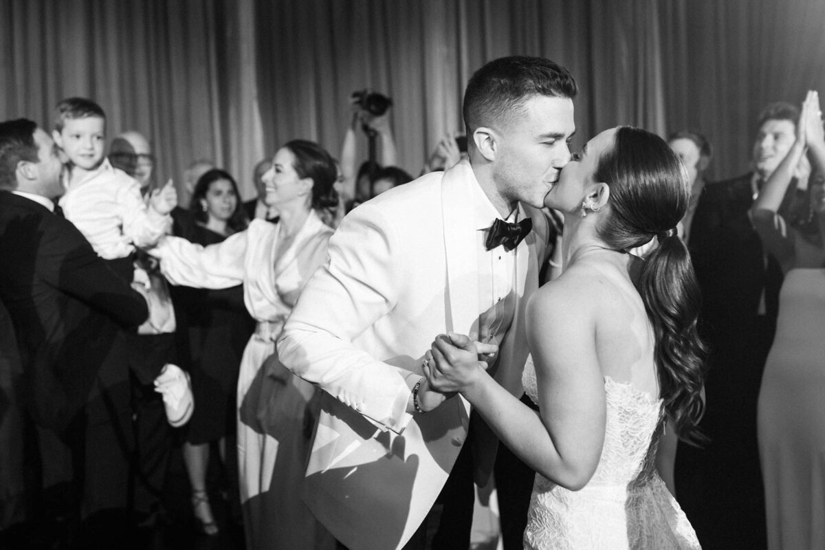 515-Four-Seasons-Toronto-Canada-Bailey-Cody-Wedding-52