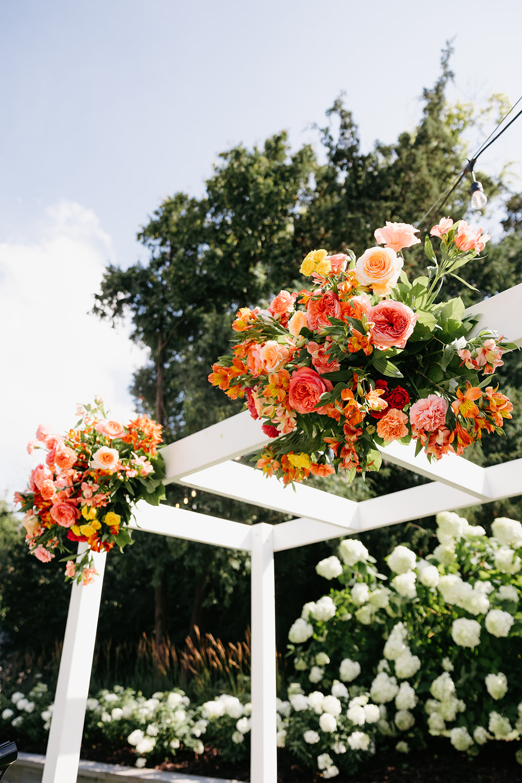 Minnesota wedding photographer capturing playful, true-to-life love stories across Minneapolis, St. Paul & Duluth. Relaxed, timeless photos for real couples.