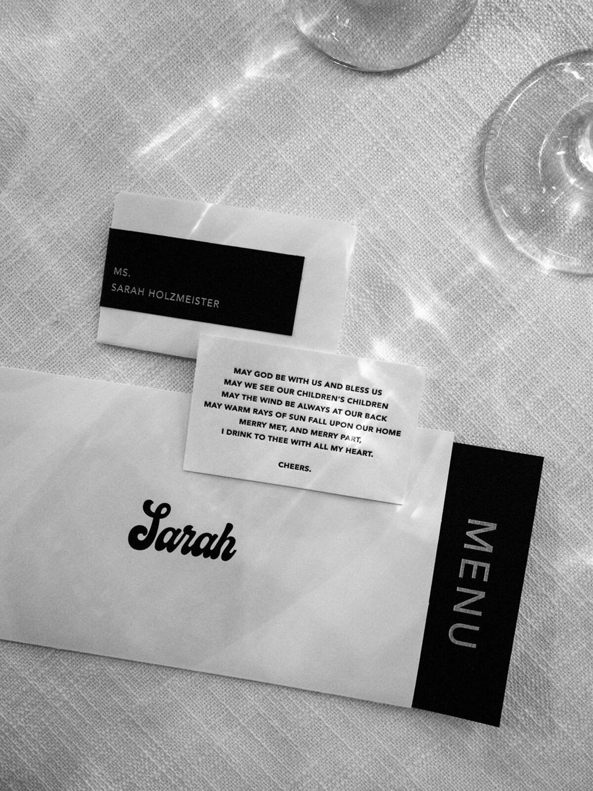 Black-white-disco-wedding-menu-place-setting