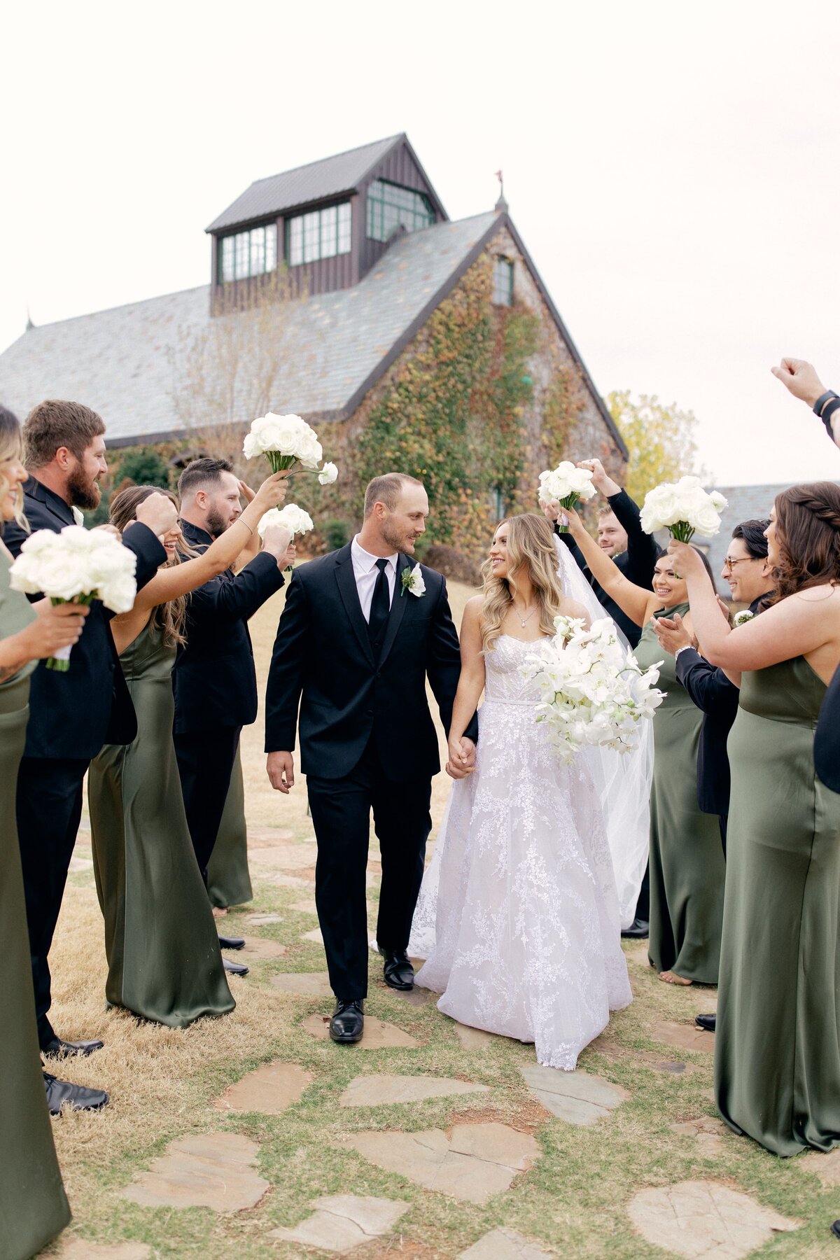 Lindsey-and-Justin-Wedding-Emily-Nicole-Photo-439