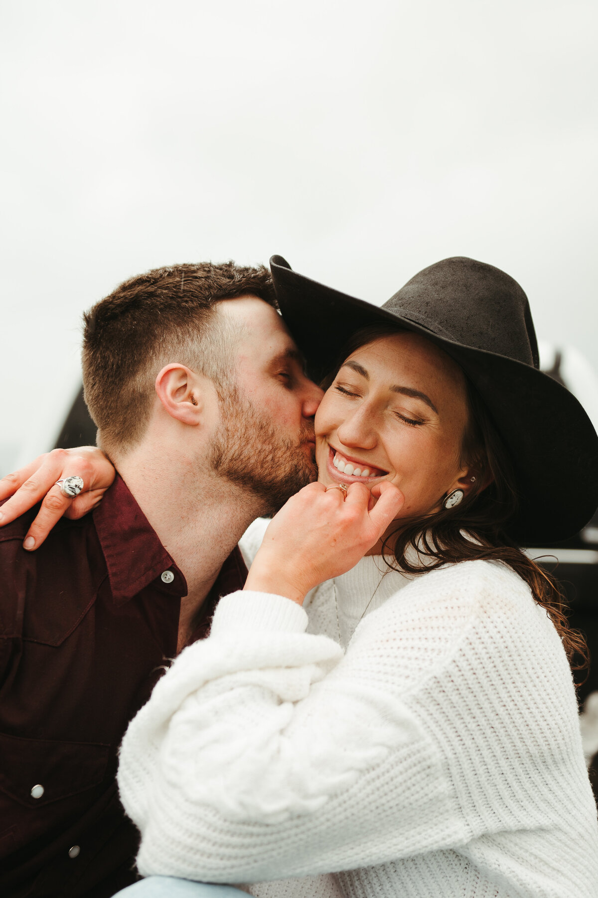 presley-gray-photo-montana-western-style-engagement-4026