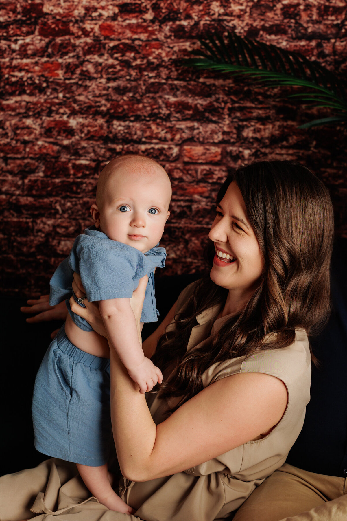 Best Motherhood photography NW Arkansas, motherhood portraits near me, mommy and me photography NW Arkansas