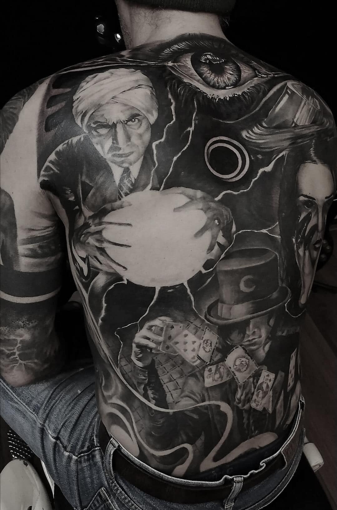 bloodyink-tattoo-studio-guestartist-antonis (43)