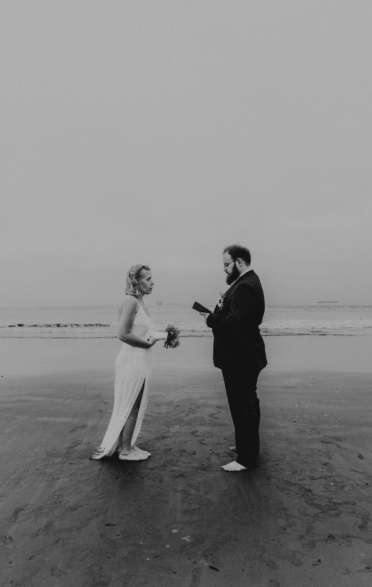 Emily Beth Photo, Intimate wedding photographer, so cal elopement photographer, so cal beach elopement  (1 of 5)