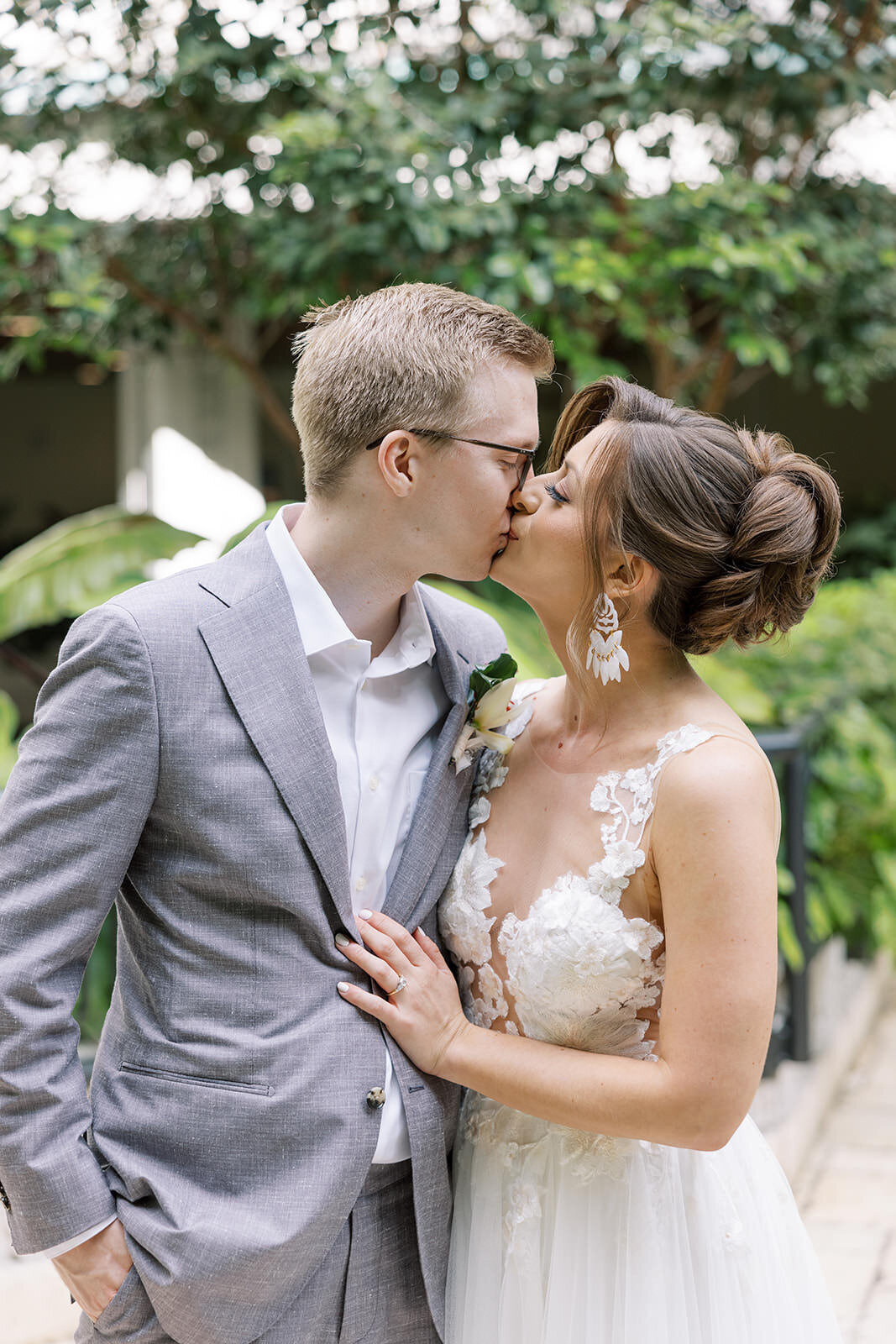 bride-groom-kissing-1LD-W