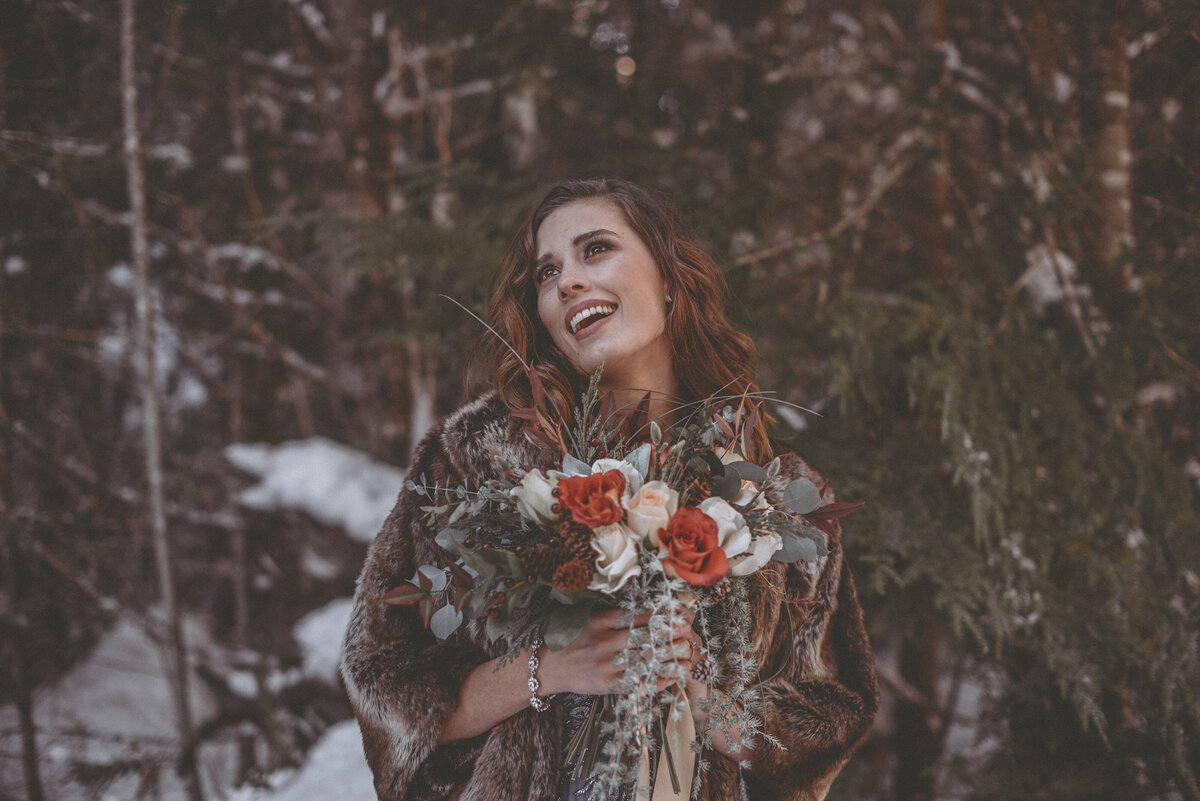 PNW_Elopement_Photographer_Winter Elopement_Tiffanyrudephotography-2036