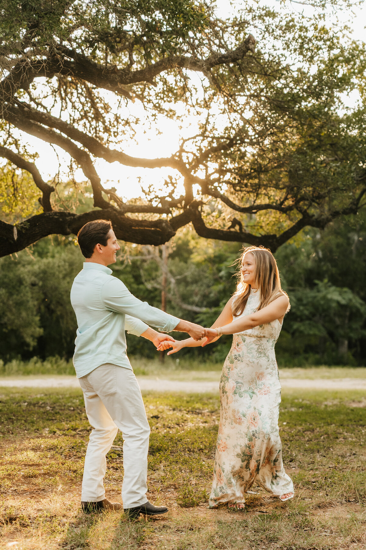 playful-engagement-session-in-austin