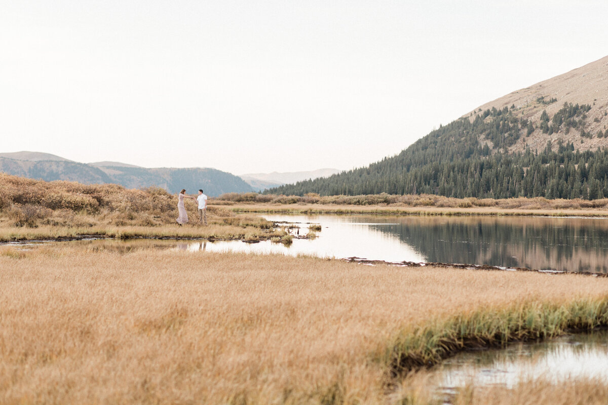 K+N_Colorado_Fall_Mountain_Engagement_Session_with_Diana_Coulter-84