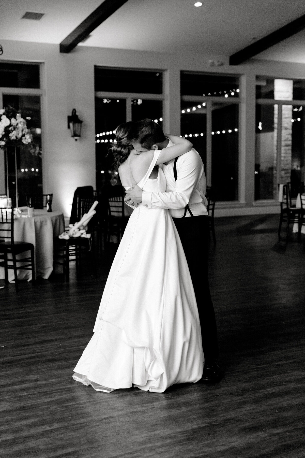 Lexi Broughton & Garrett Greer Wedding at Dove Ridge Vineyards | Sami Kathryn Photography | Dallas Wedding Photography-200
