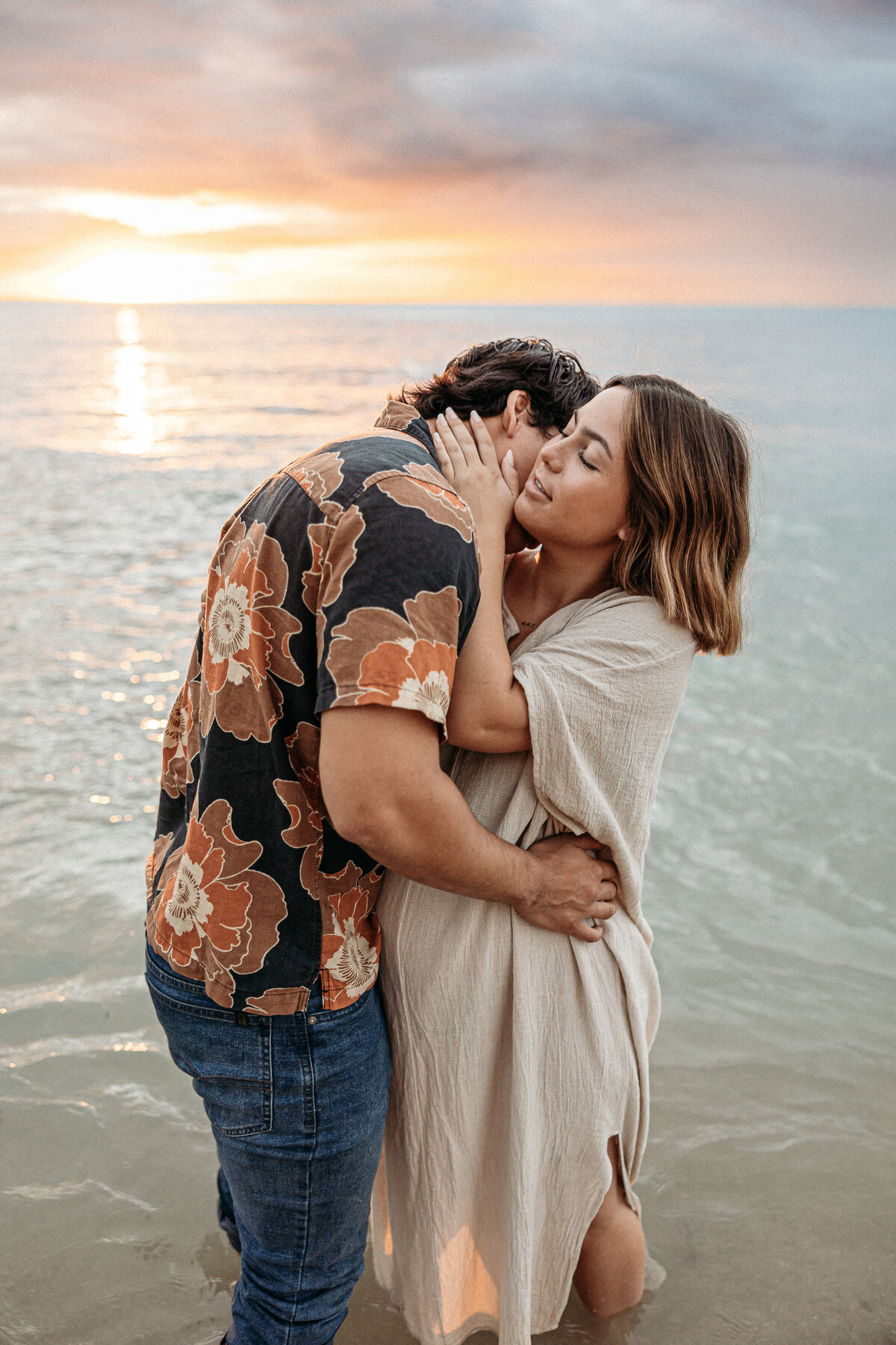 Kahala-beach-sunrise-maternity-photos-38