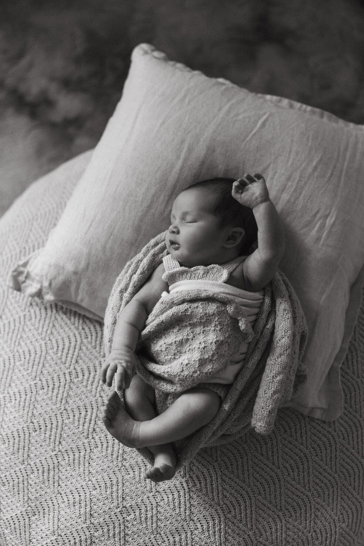 central-coast-newborn-baby-photos-willow-and-rose-13