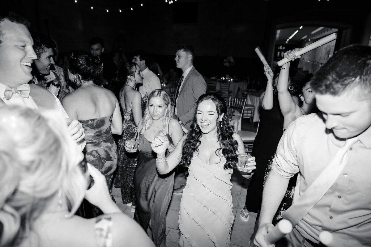 kasia-sickau-photography-cincinnati-ohio-wedding-photographer-caitlyn-mohammed-cincinnati-art-museum-wedding11
