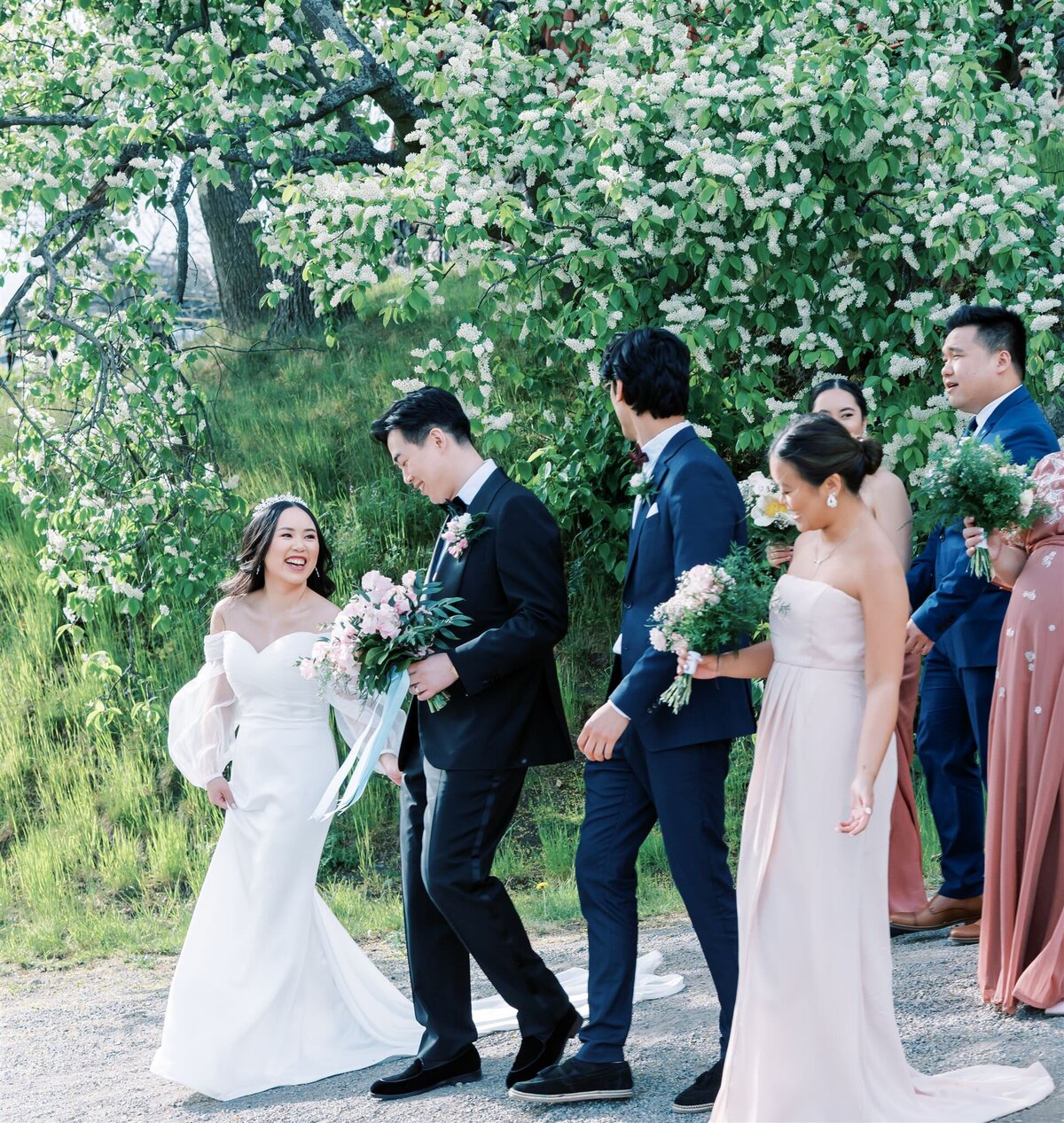 Wedding Photographer Anna Lundgren - helloalora Wedding party Swedish summer at Solliden Skansen in Stockholm Sweden