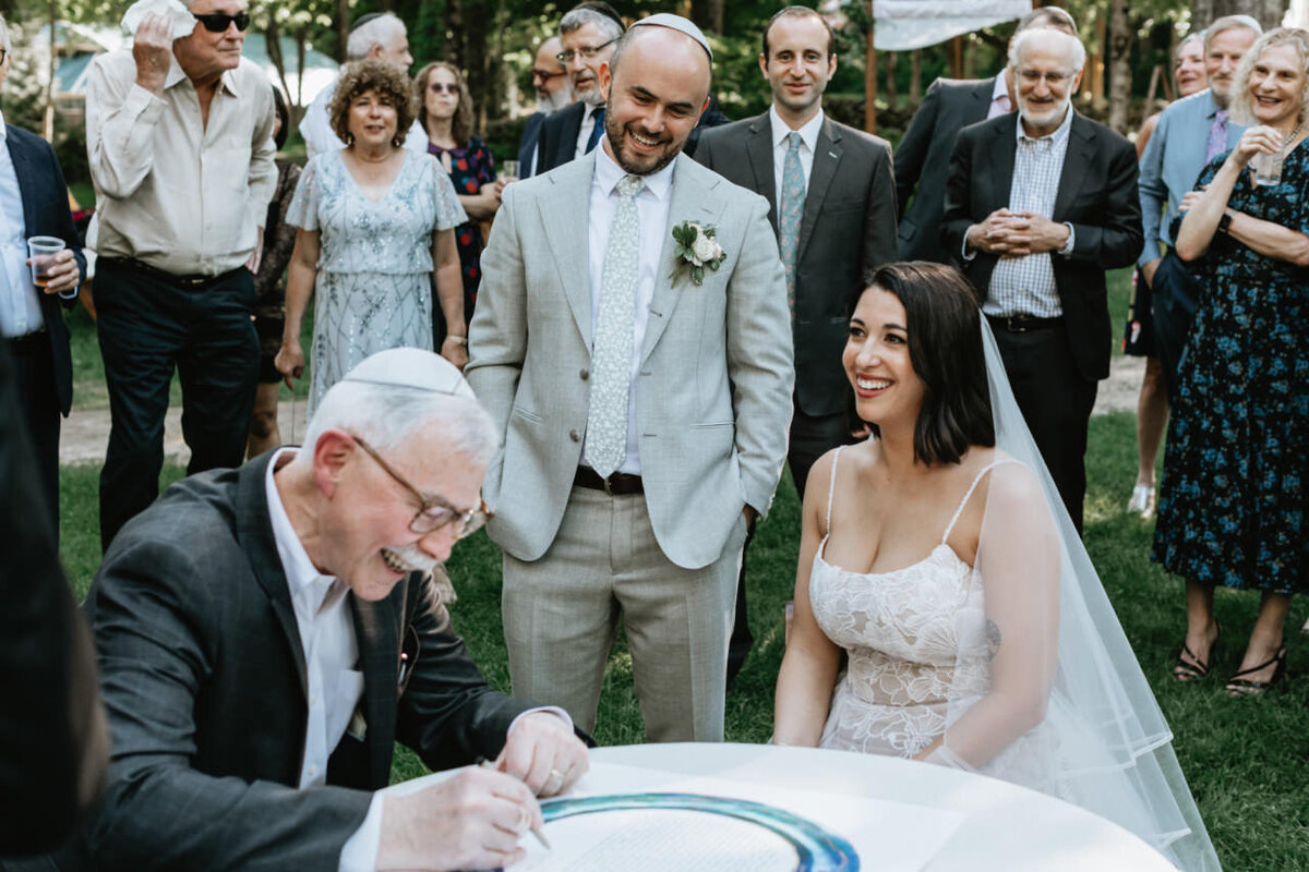 Traditional-jewish-wedding-at-race-brook-lodge-massachusetts-11