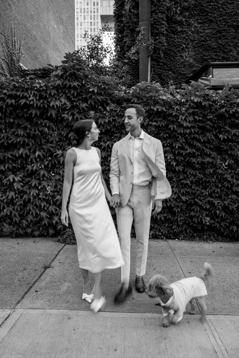 williamsburg.dominopark.engagementphotos.-7