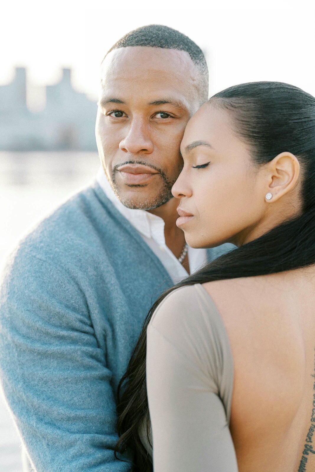 E11-Engagement-photo-shoot-in-Downtown-Toronto-Maria-and-DeVon-2025-04-14-2500px-1102