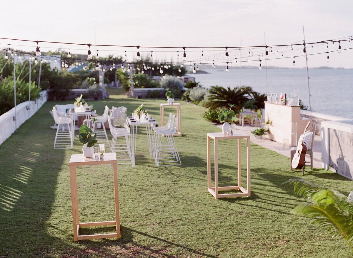 Style-Me-Pretty-Island-Dinner-Party-Dasfete-12
